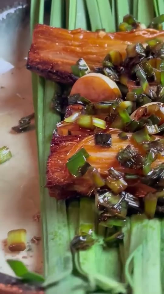 Chinese Enoki Mushrooms with Chinese Leek Leaves