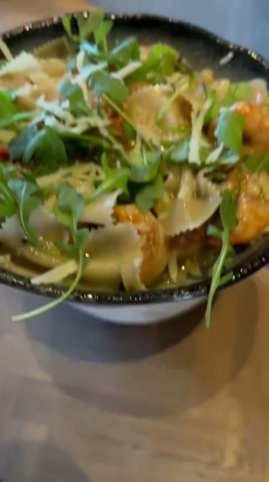 Organic Pasta with Shrimp and Arugula