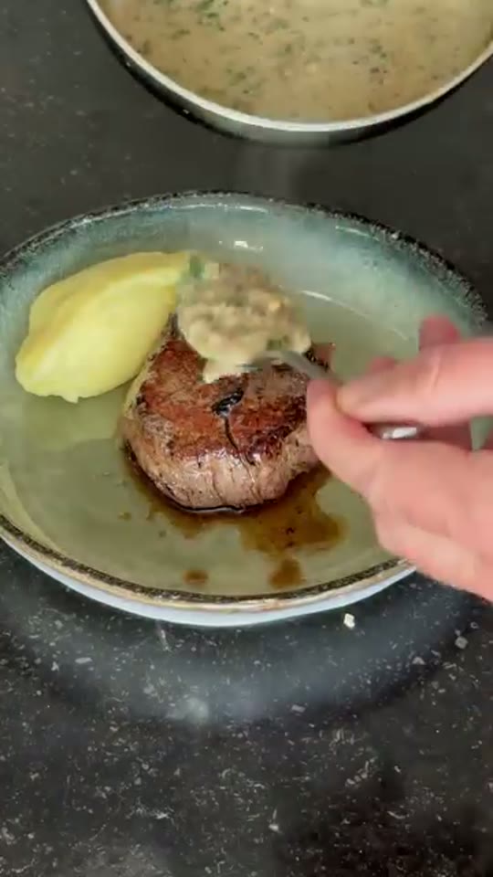 Organic Tenderloin with Cognac Pepper-Parsley Sauce