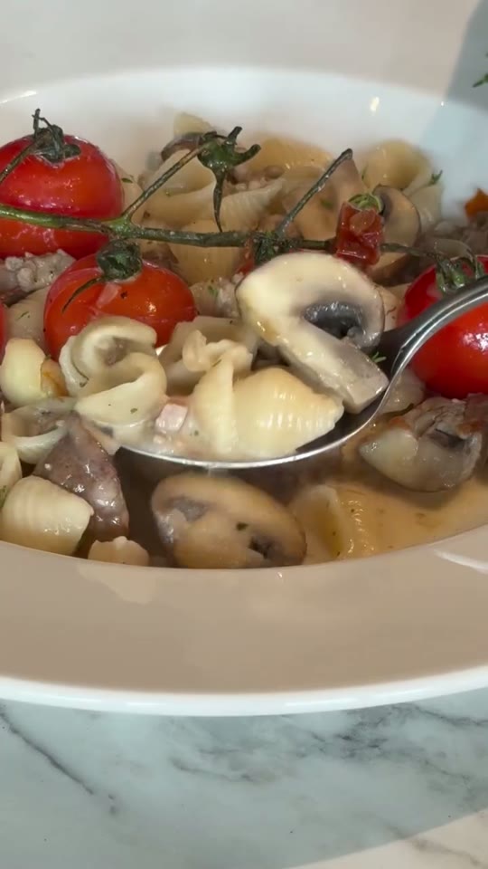 Conchiglie with Minced Meat, Pancetta, and Mushrooms