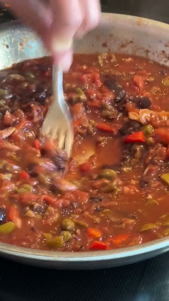 Organic Spaghetti with Olives, Anchovies, and Tomatoes