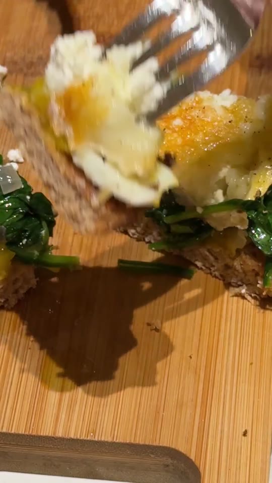 Maurice Style Breakfast Sandwich