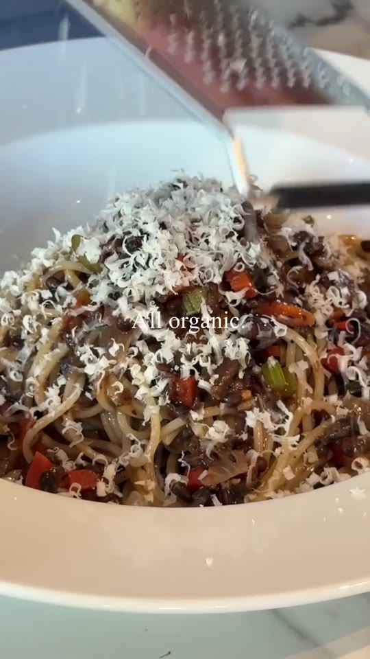 Vegetarische linzenpasta met portobello