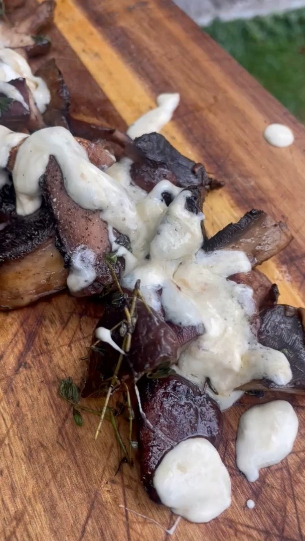 Wine-Sautéed Mushrooms with Blue Cheese and Thyme