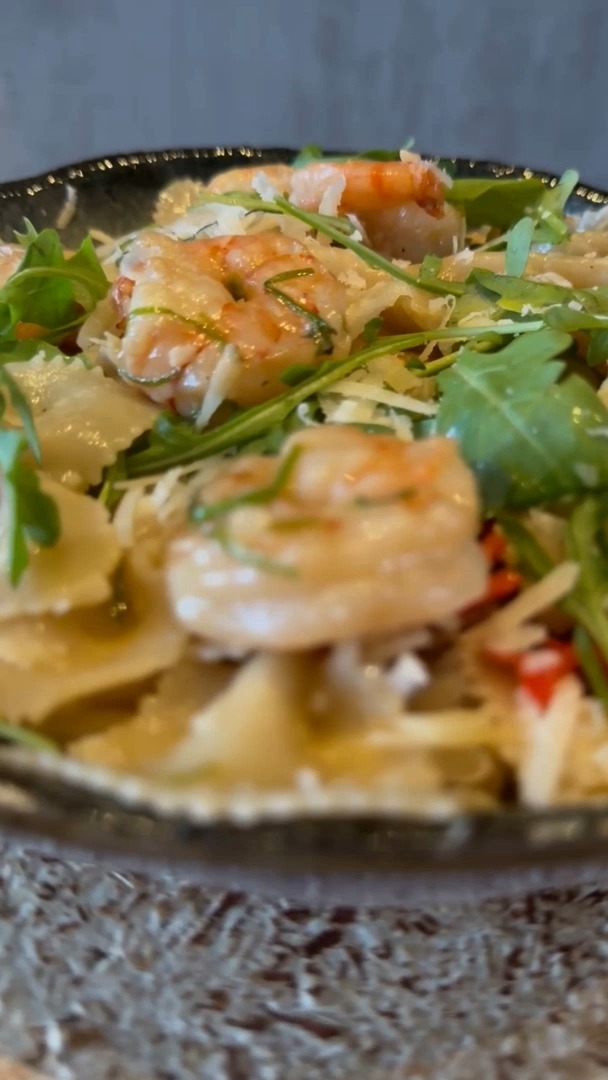 Organic Pasta with Shrimp and Arugula